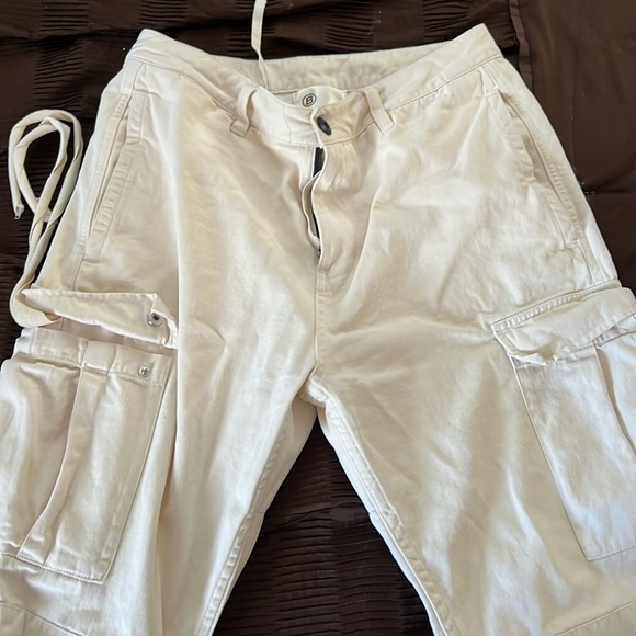 BASKETCASE Gallery - FLIGHT, a natural pair cargo pants - Picture 1 of 2